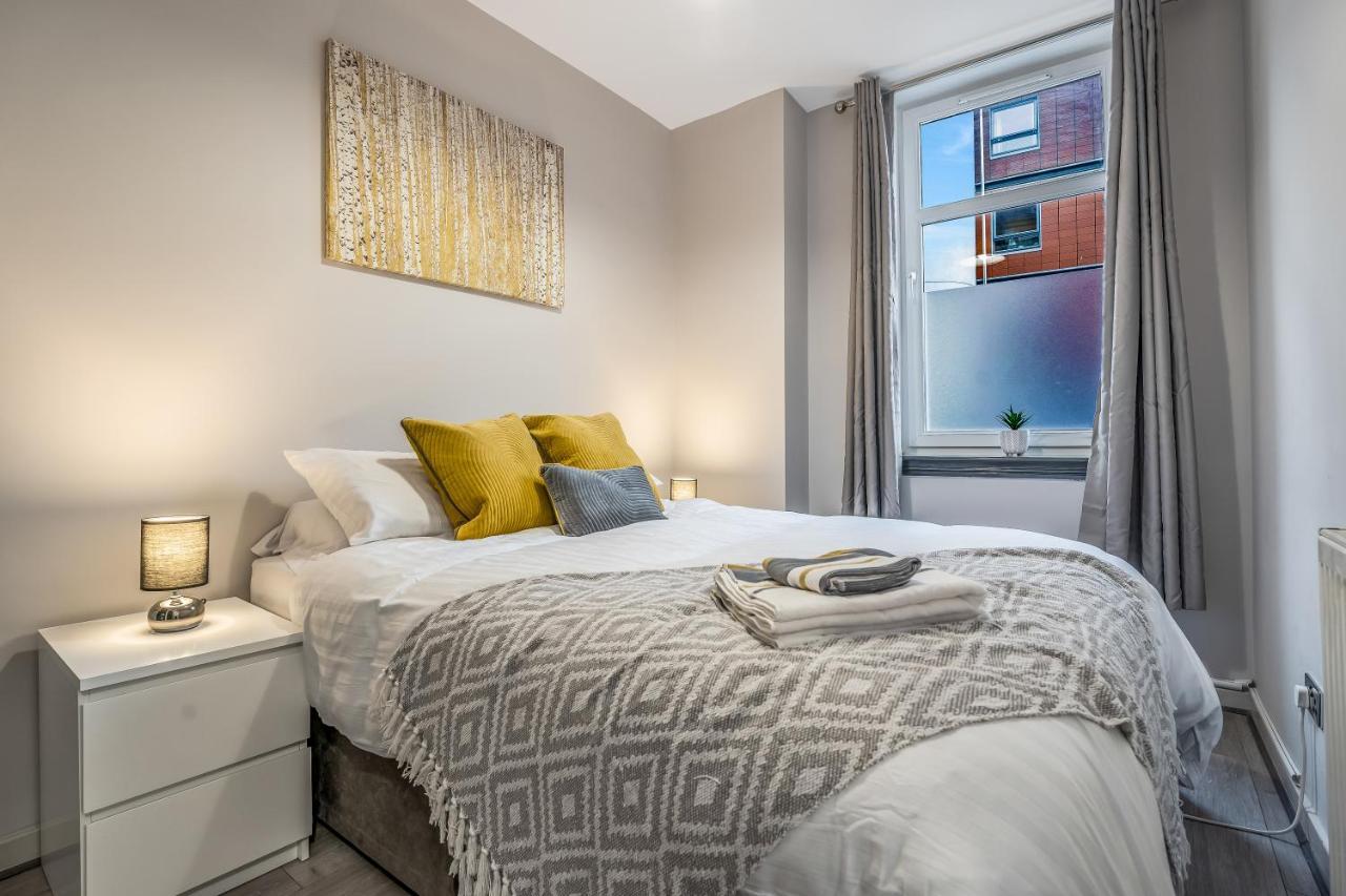 Private Ground Floor Main Door Entrance - Spacious 2 Bedroom Property - The Shore, Leith Edimburgo Esterno foto